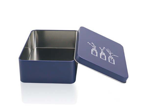 142*100*47化妆品包装盒,长方形化妆品蓝色铁盒